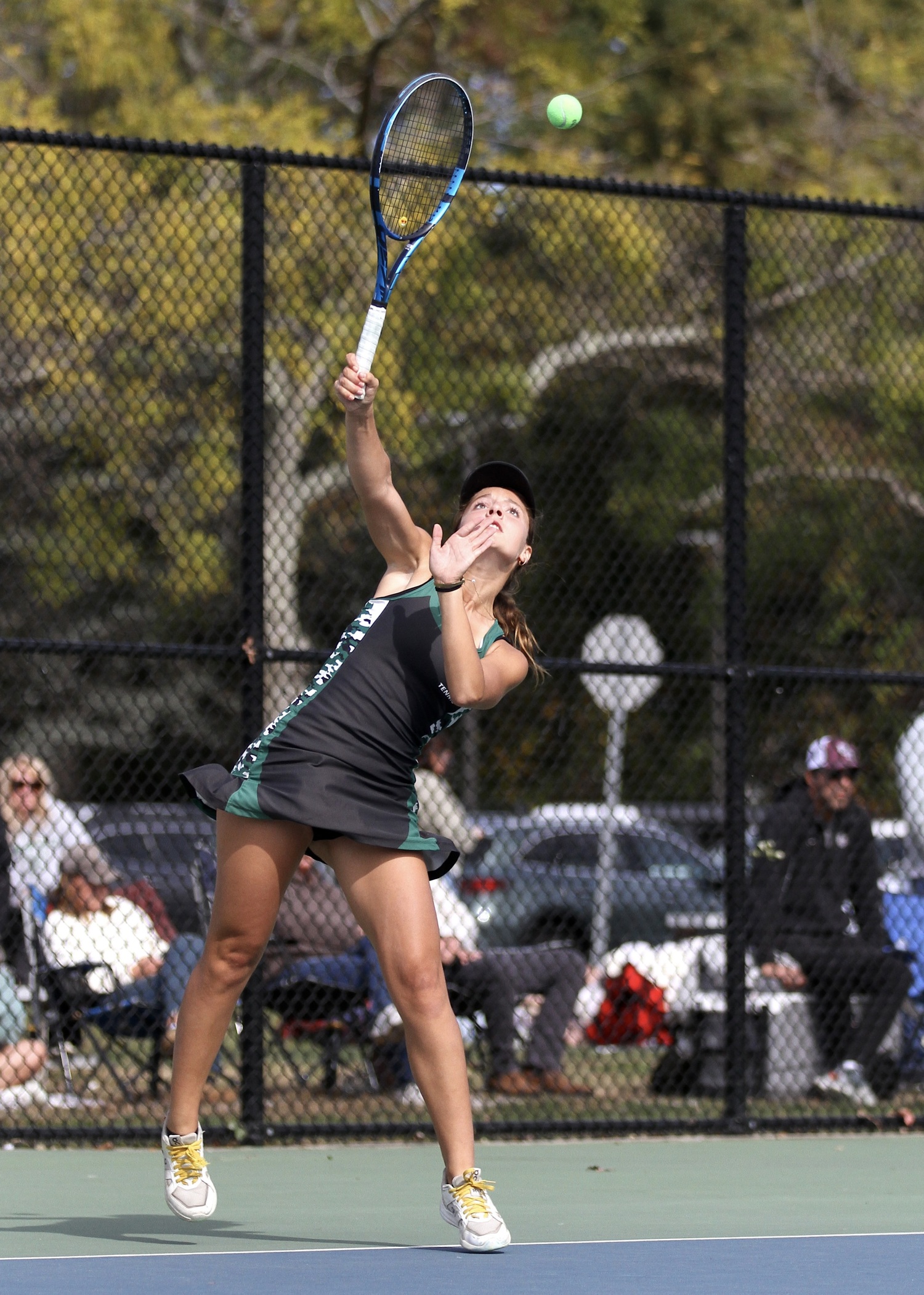 Westhampton Beach junior Zoë Grellet-Aumont serves. DESIRÉE KEEGAN