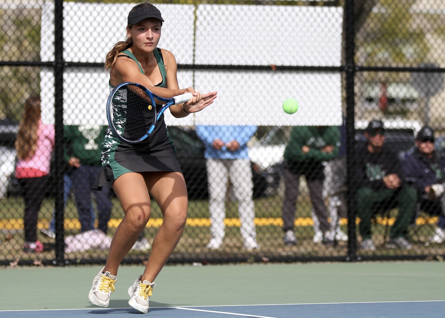 Westhampton Beach junior Zoë Grellet-Aumont  pushes the ball back over the net. DESIRÉE KEEGAN