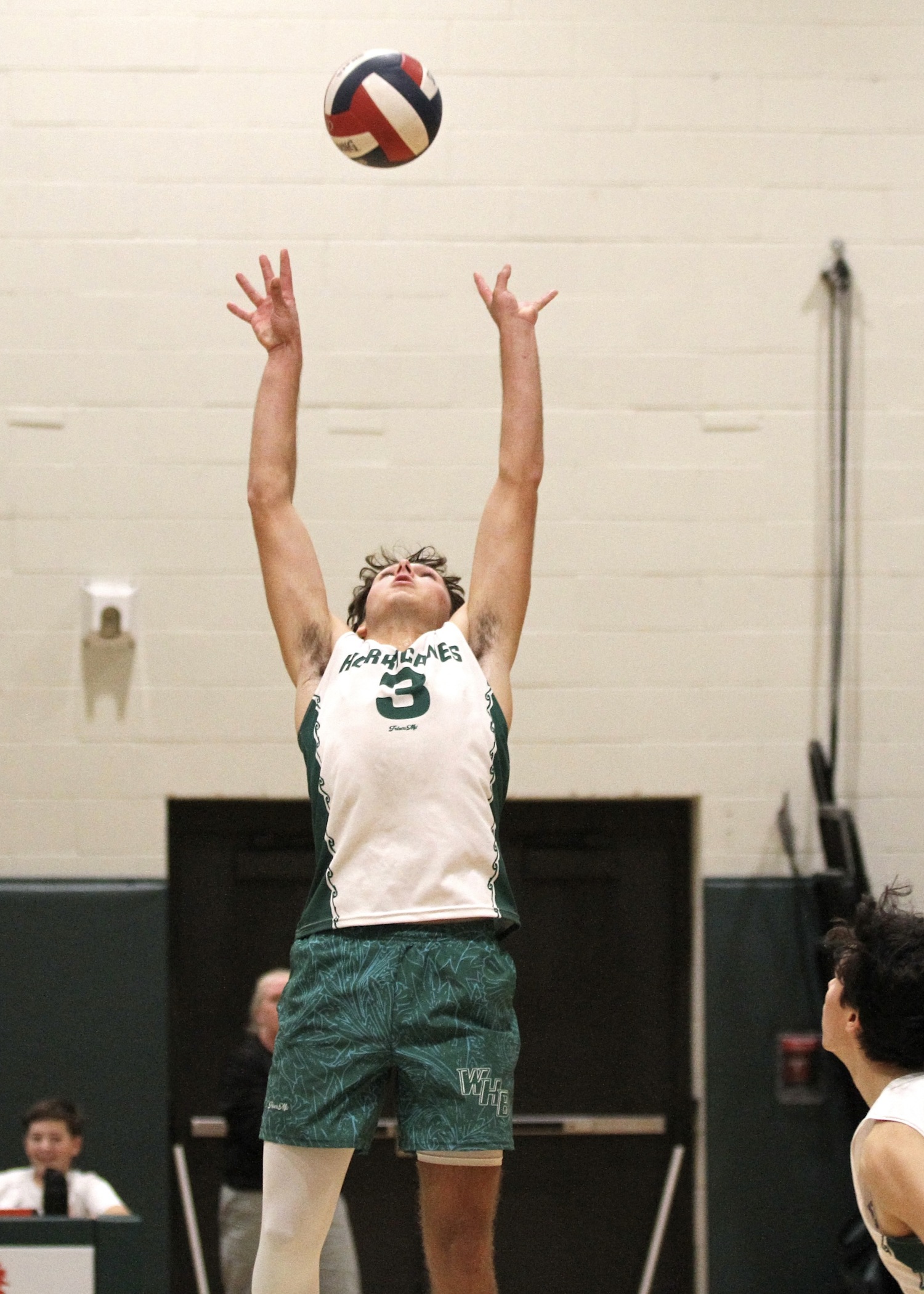 Westhampton Beach senior setter Cameron Giordano sets the ball. DESIRÉE KEEGAN