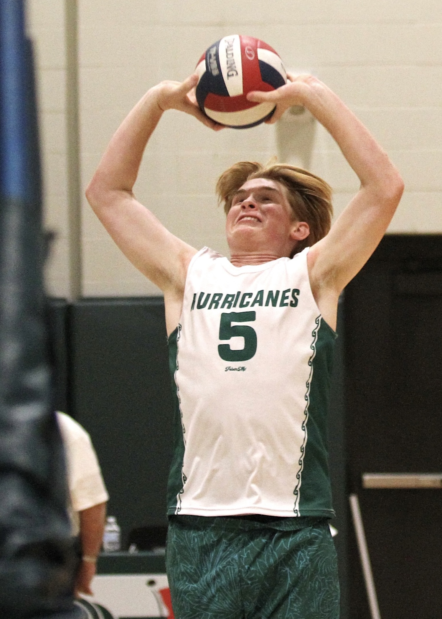 Westhampton Beach junior setter Grayden Scott sets the ball. DESIRÉE KEEGAN