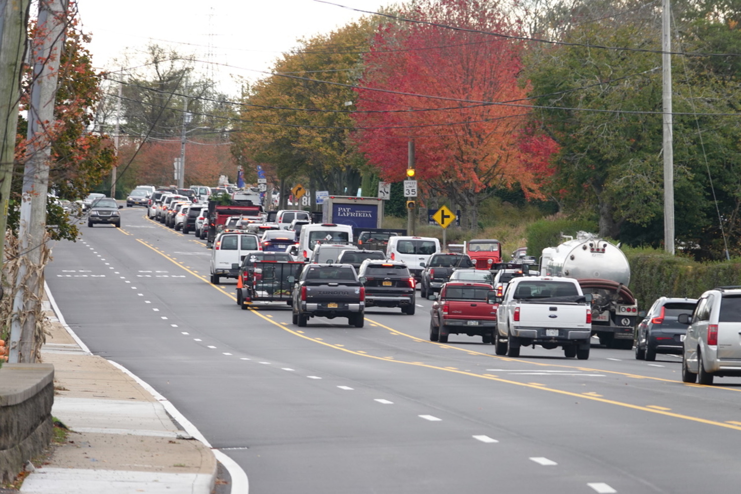 Traffic on the western end of County Road 39 was already starting to back up at 2 p.m. because of the lane closures on Sunrise Highway in Hampton Bays. MICHAEL WRIGHT