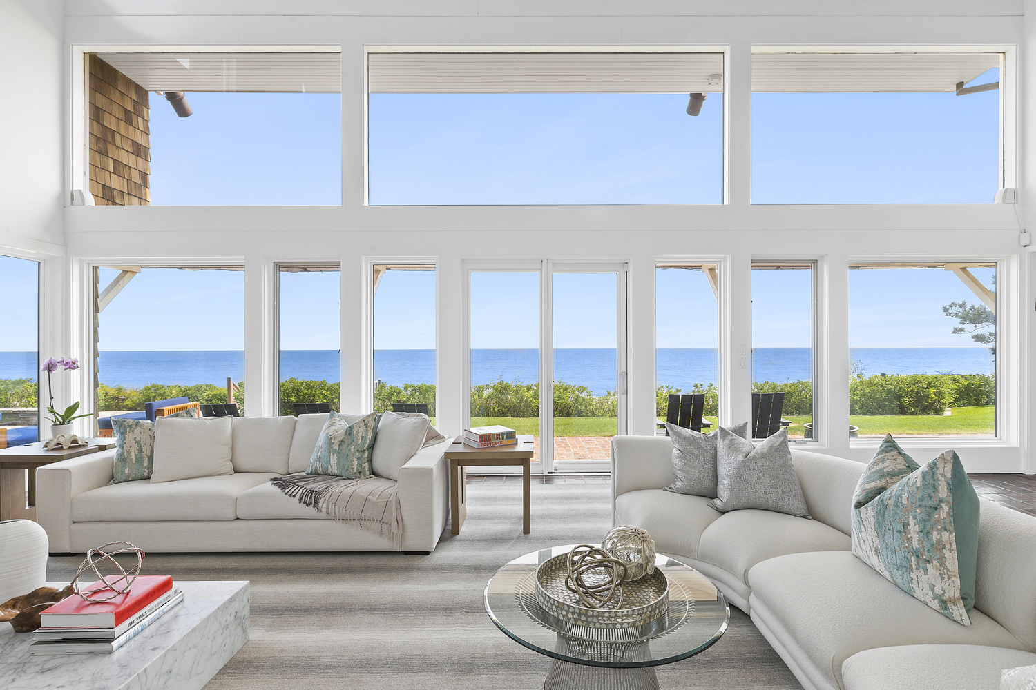 Inside 33 Lily Pond Lane in East Hampton. COURTESY DOUGLAS ELLIMAN