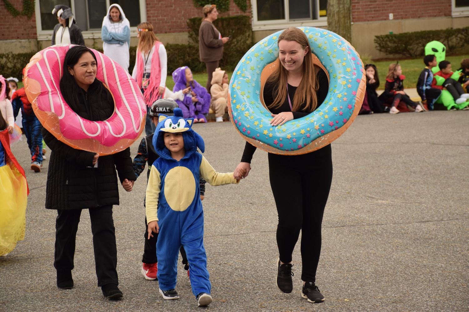 Dressed as princesses, superheroes and spooky characters, Hampton Bays Elementary School students paraded around the school’s bus loop on October 31 for the school’s annual Harvest Parade. The smiling teachers and students marched and waved to the crowd of cheering onlookers as the sounds of traditional Halloween music played in the background. COURTESY HAMPTON BAYS SCHOOL DISTRICT