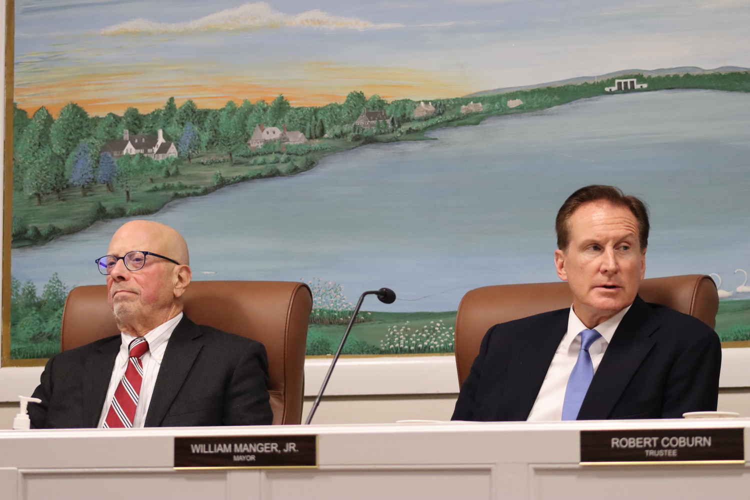 Deputy Mayor Len Zinnanti, left, and Mayor Bill Manger. CAILIN RILEY