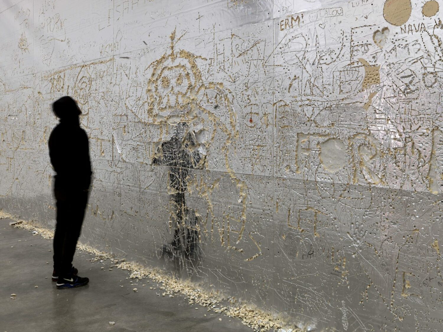 Rudolf Stingel. Exhibition view, “FRESH HELL, Carte blanche to Adam McEwen”, Palais de Tokyo, Paris, 2010. Photo by André Morin, Courtesy Palais de Tokyo, Paris.