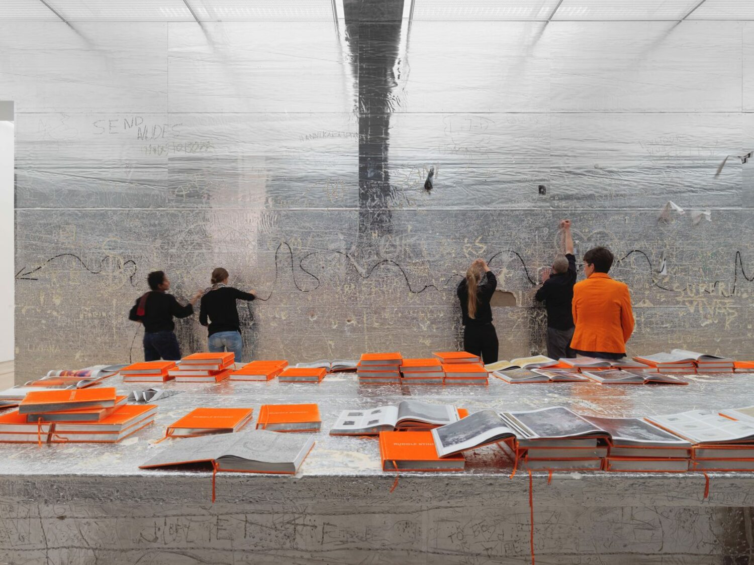 Rudolf Stingel. Installation view, Museum of Contemporary Art, Chicago, 2007. Photo by Stefan Altenburger, Courtesy the artist.
