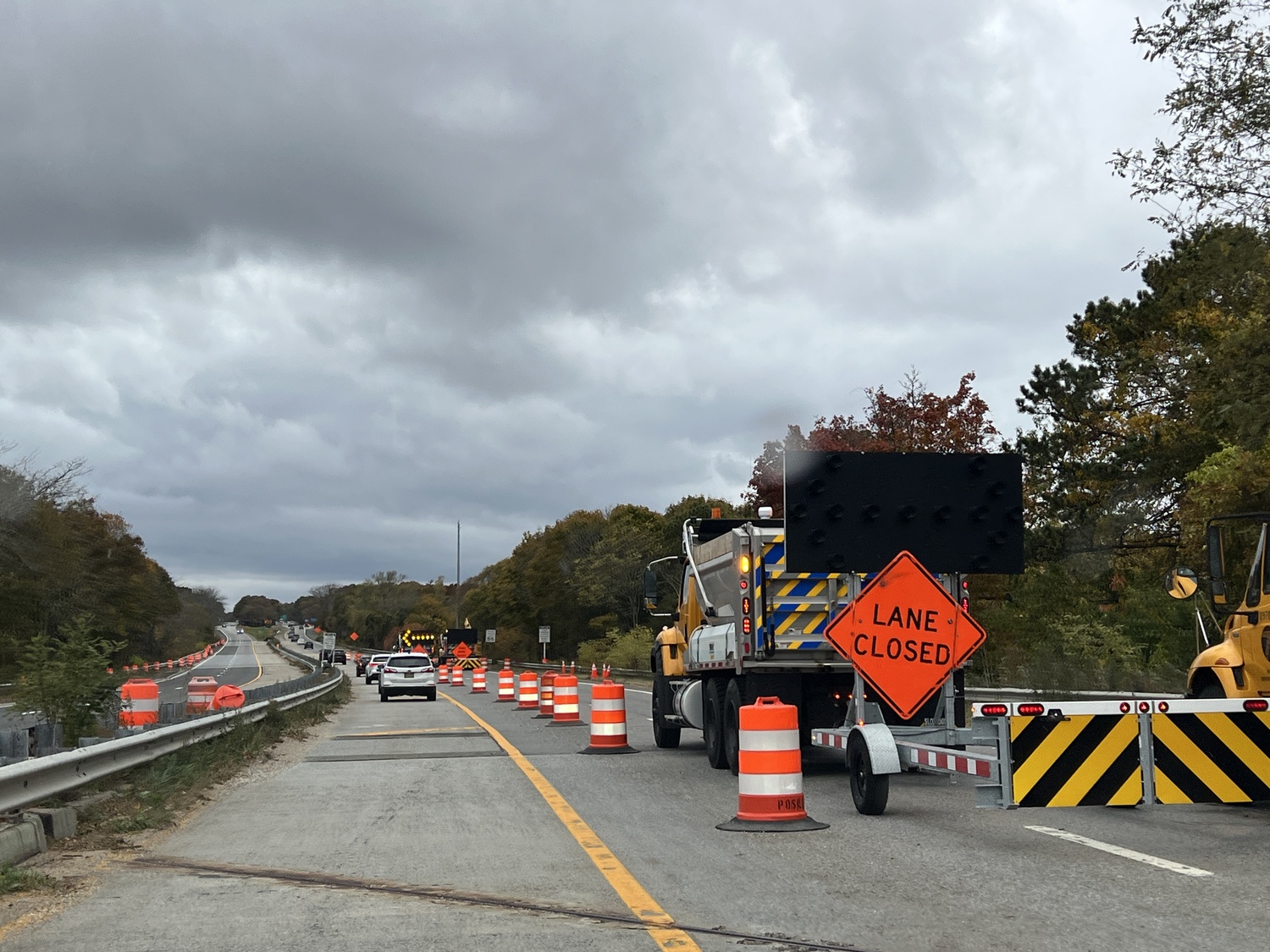 Commuters saw long days in the afternoons since the collapse of the abutments below a bridge on the Sunrise Highway force the closure of the two regular traffic lanes, leaving only the shoulder of the roadway open to a trickle of vehicles. DANA SHAW