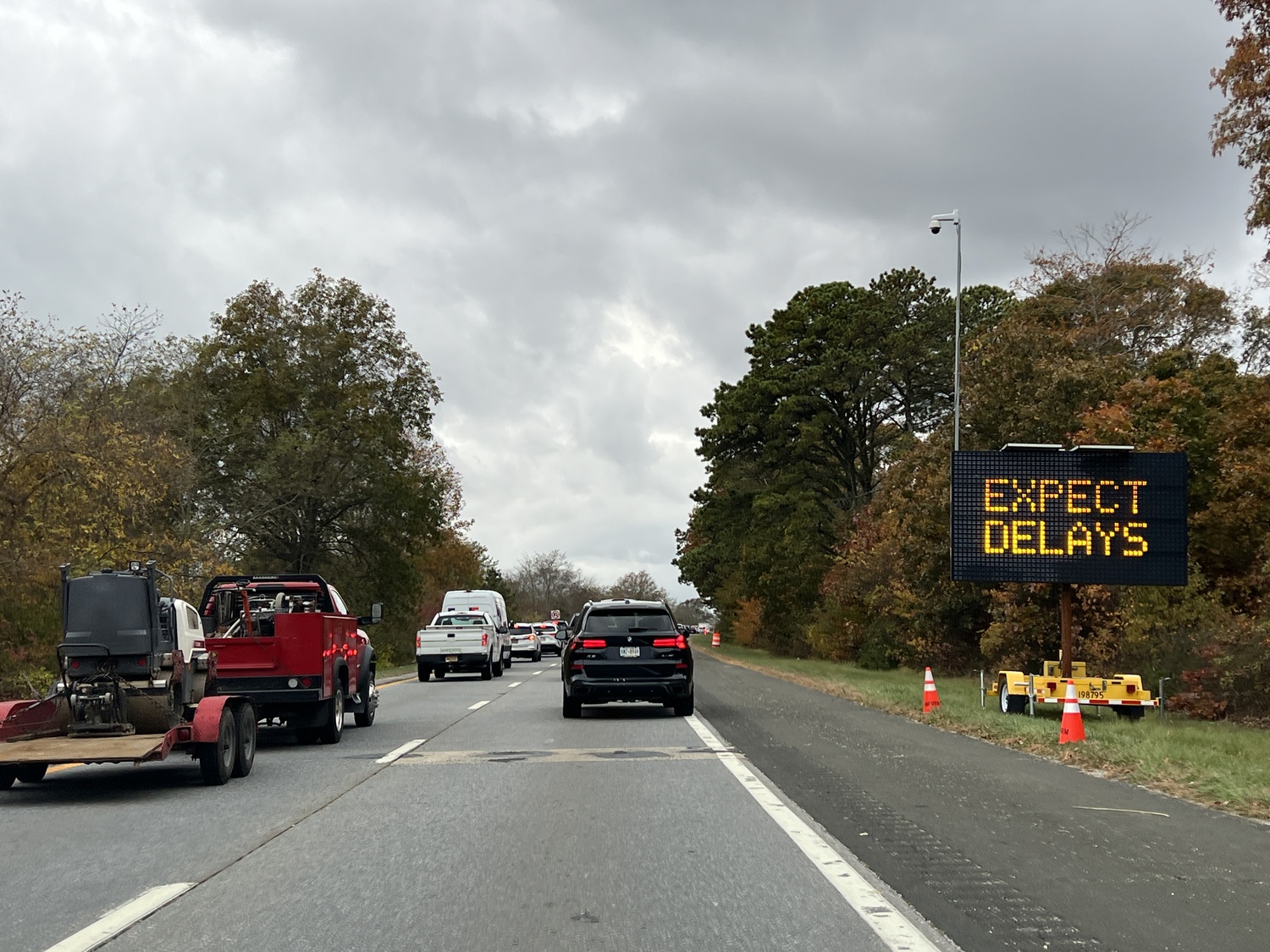 Commuters saw long days in the afternoons since the collapse of the abutments below a bridge on the Sunrise Highway force the closure of the two regular traffic lanes, leaving only the shoulder of the roadway open to a trickle of vehicles. DANA SHAW