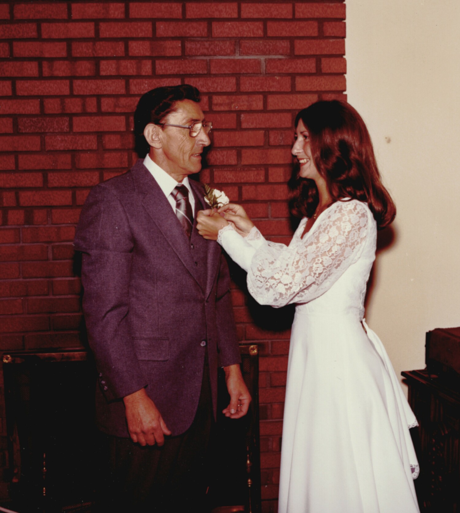 Merri Winkler with her father, John Siebold, on her wedding day. COURTESY SIEBOLD FAMILY