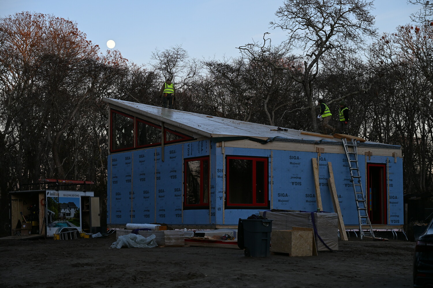 BuildLabs assembled a new studio on the Ma’s House & BIPOC Art Studio campus last week. NICOLE CHEN