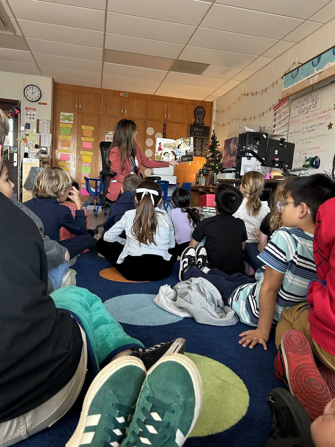 Jully Williams reads 