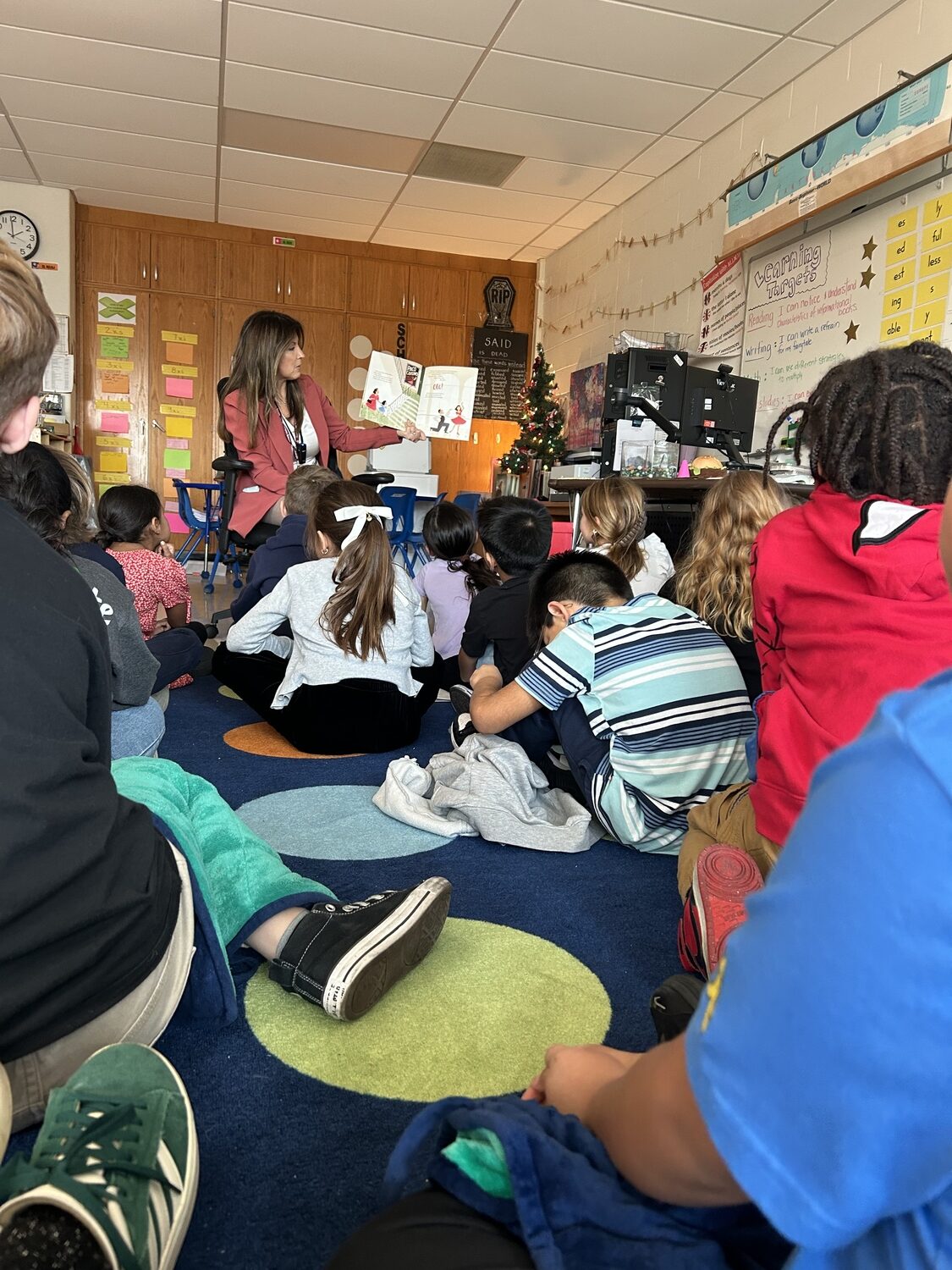 Jully Williams reads 